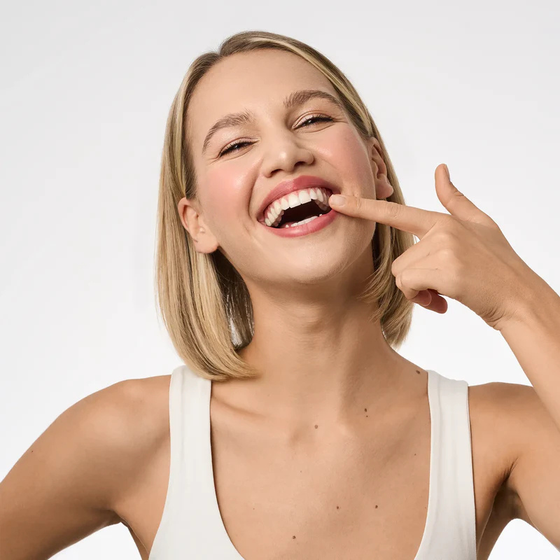 PDF-gids: “De Kunst van een Stralend Witte Glimlach”